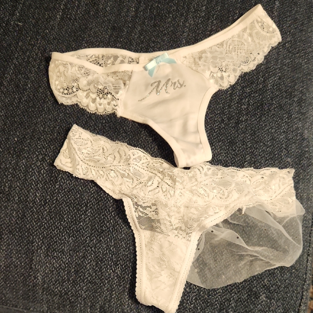 Elegant White Lace Bridal Thong Set